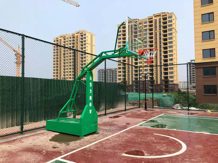 移动篮球架.jpg 移动篮球架.jpg