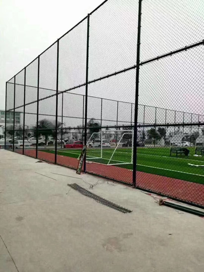 篮球场围网.jpg 篮球场围网.jpg